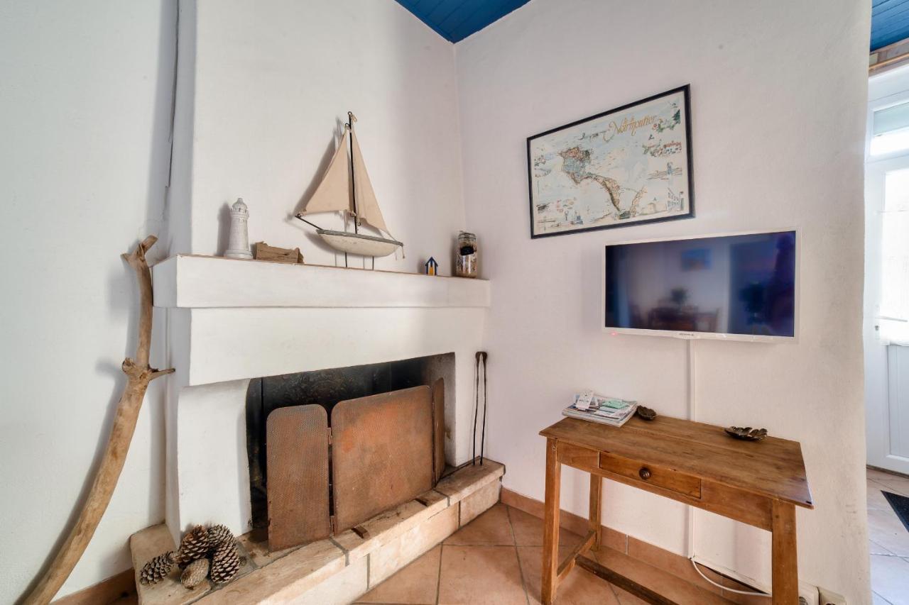 Jolie Maison Avec Cour Pour 5 Personnes Noirmoutier-en-l'Ile Exteriör bild