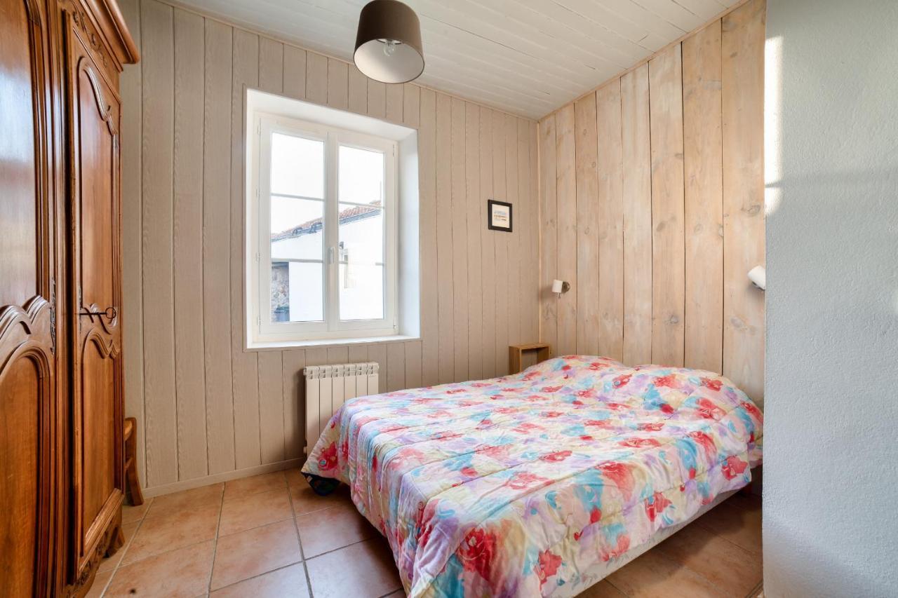 Jolie Maison Avec Cour Pour 5 Personnes Noirmoutier-en-l'Ile Exteriör bild
