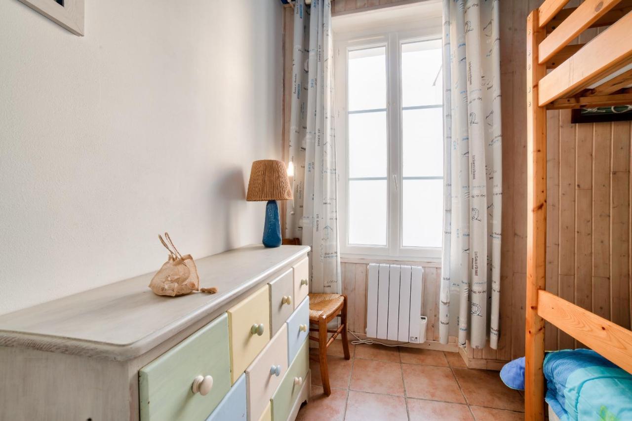 Jolie Maison Avec Cour Pour 5 Personnes Noirmoutier-en-l'Ile Exteriör bild